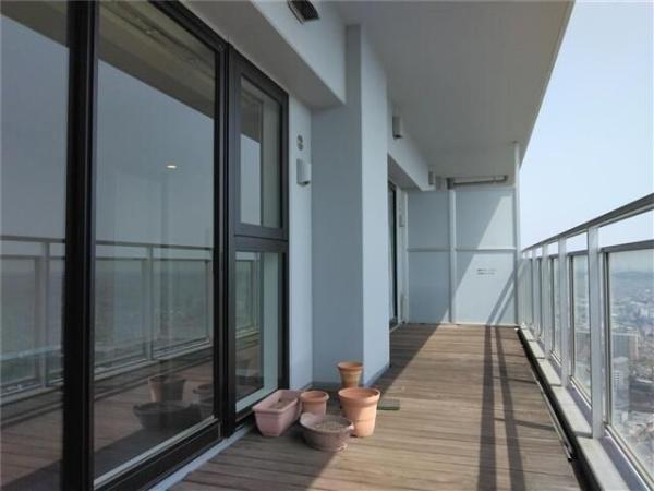 八王子市子安町４丁目のマンション