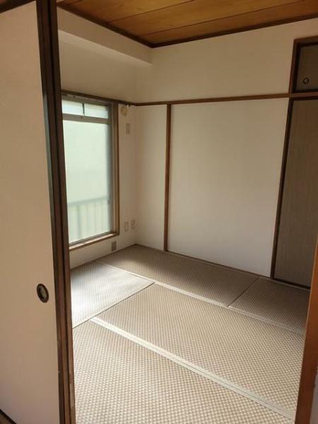 八王子市散田町５丁目のマンション