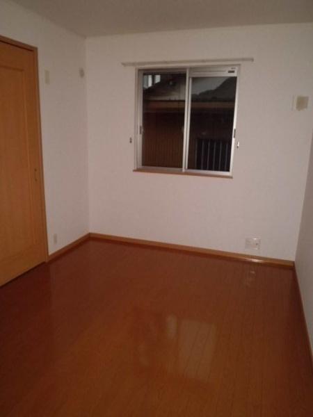 八王子市四谷町のアパート