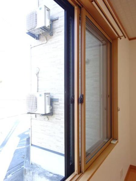 八王子市絹ケ丘２丁目のアパート