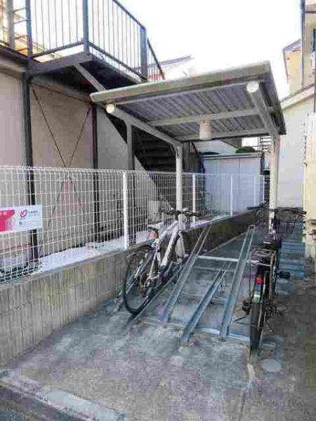 八王子市天神町のアパート