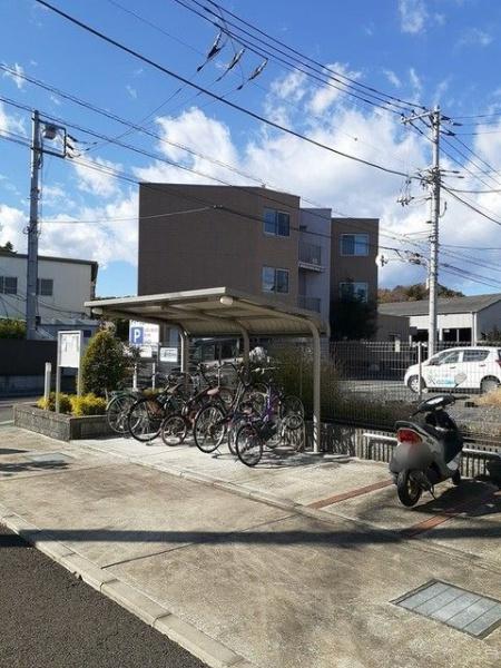 八王子市弐分方町のアパート
