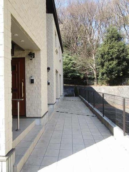 八王子市別所１丁目のアパート