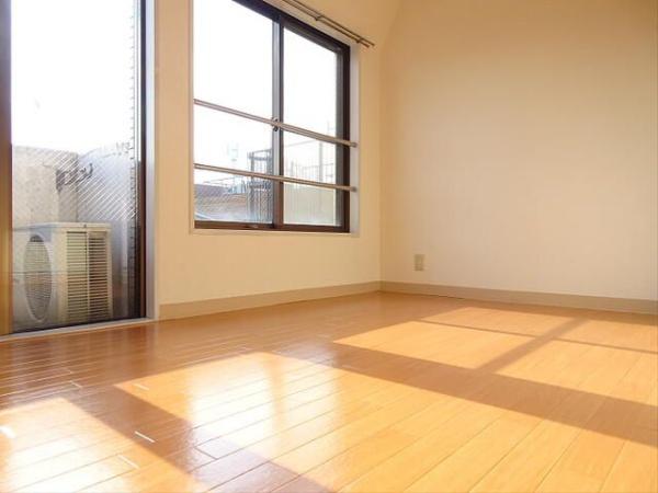 八王子市子安町３丁目のマンション