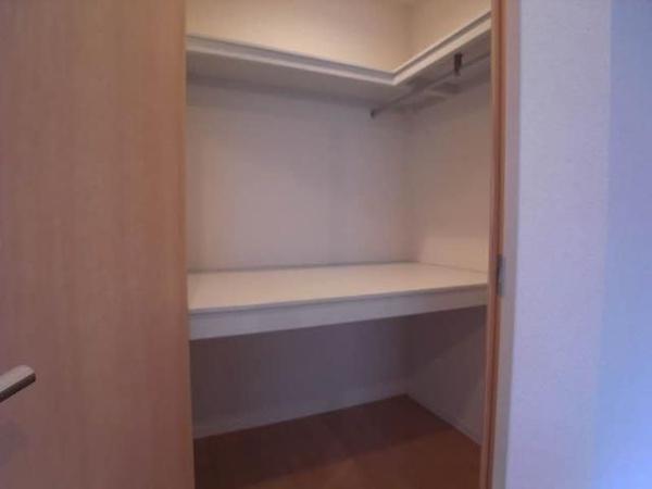 日野市新町３丁目のアパート