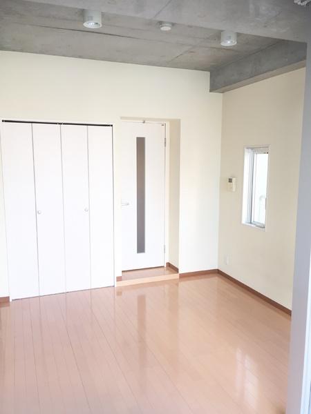八王子市元横山町２丁目のマンション