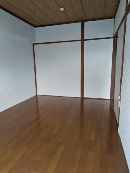 八王子市中野山王１丁目のマンション