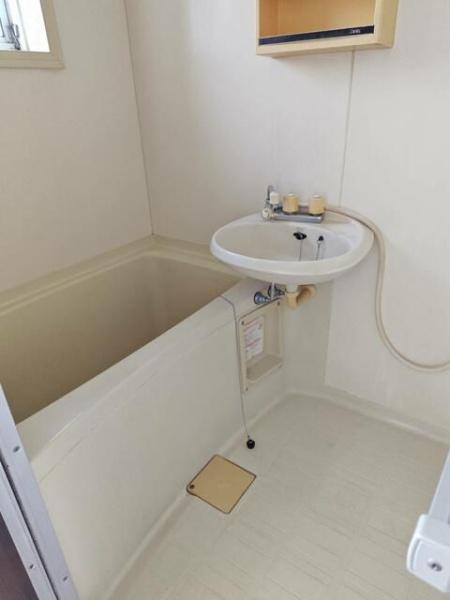 八王子市元横山町３丁目のアパート
