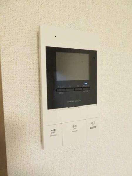 八王子市小比企町のアパート