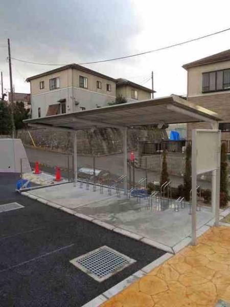 八王子市小比企町のアパート