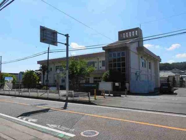 八王子市小比企町のアパート