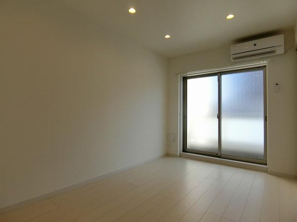 八王子市子安町１丁目のマンション
