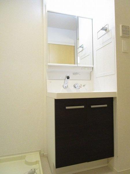 八王子市越野のマンション