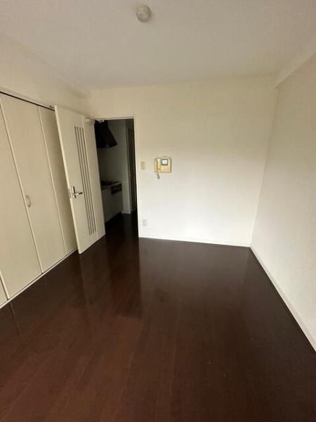 八王子市西片倉１丁目のアパート