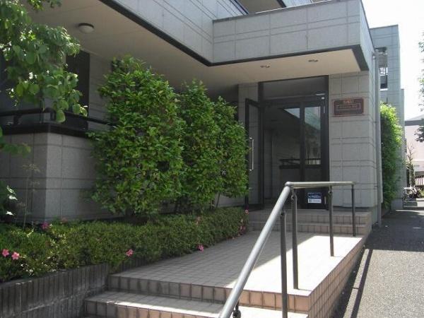 日野市三沢１丁目のマンション