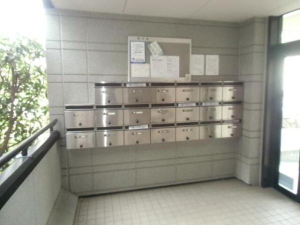 日野市三沢１丁目のマンション