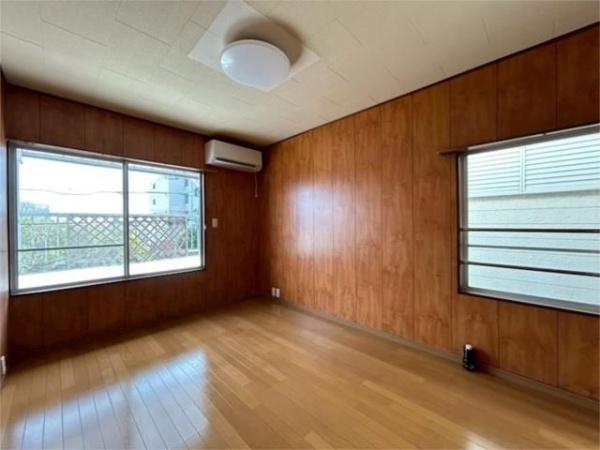八王子市小比企町の貸家