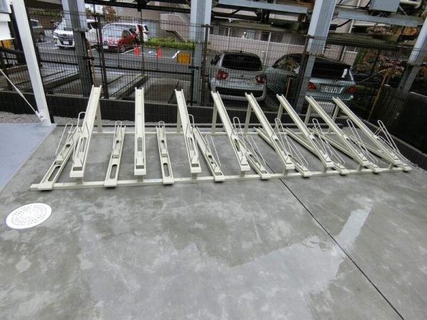 八王子市子安町１丁目のマンション