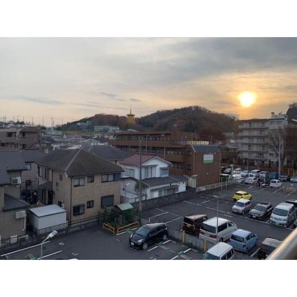 八王子市初沢町のマンション