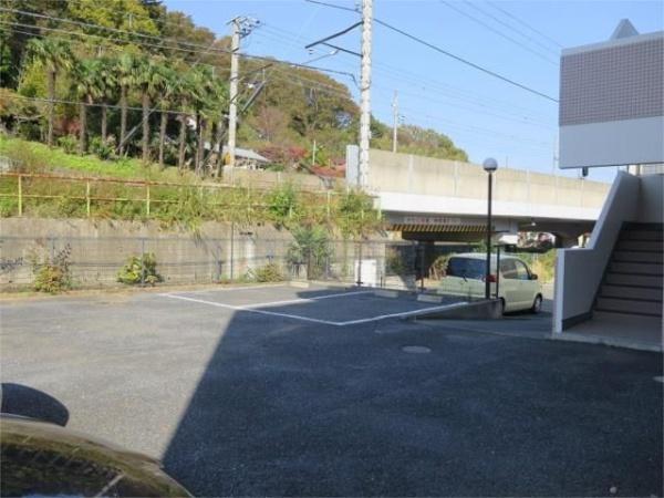 八王子市西片倉１丁目のマンション