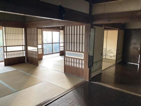 八王子市小比企町の貸家