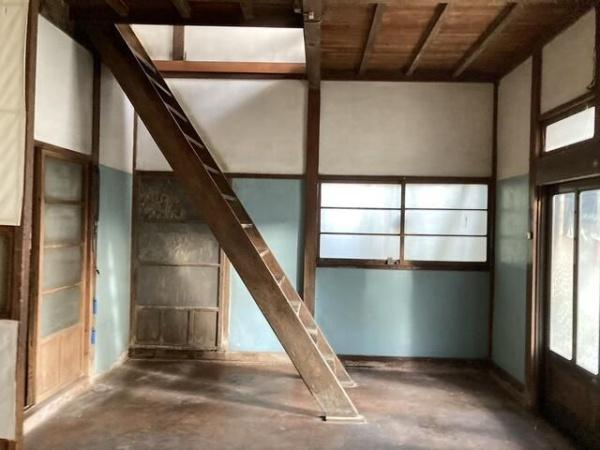 八王子市小比企町の貸家