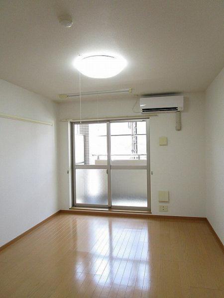 八王子市長沼町のマンション