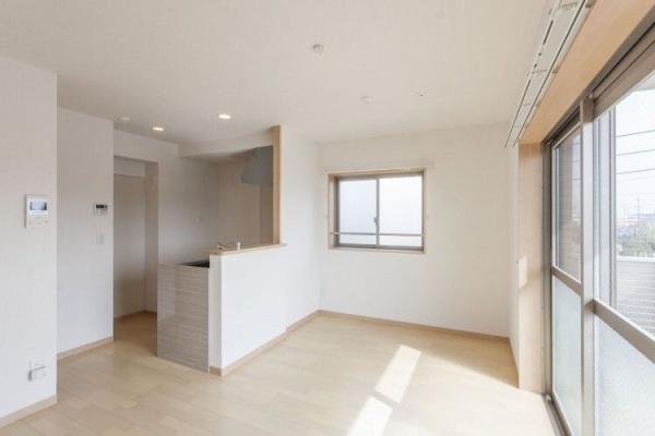 日野市万願寺３丁目のマンション