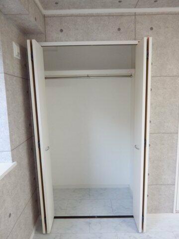 八王子市子安町１丁目のマンション