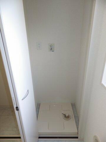 八王子市子安町１丁目のマンション
