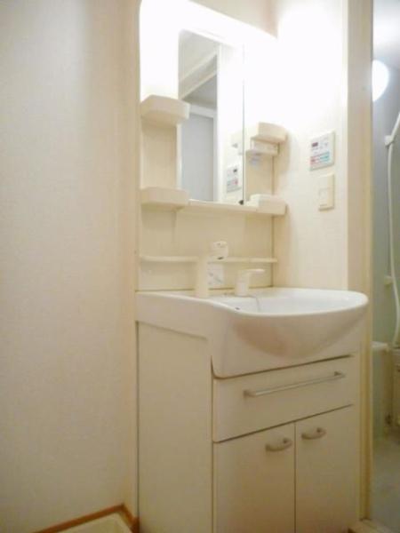 八王子市松木のマンション