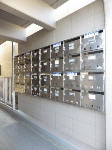 八王子市大和田町４丁目のマンション