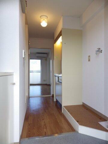 八王子市大和田町４丁目のマンション