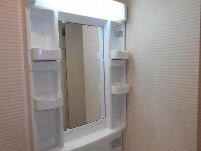 八王子市東中野のアパート