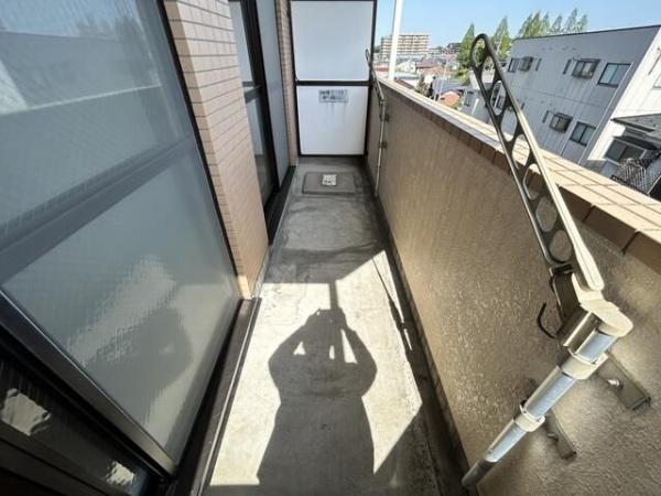 八王子市東浅川町のマンション