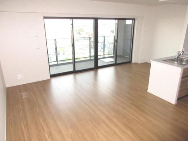 八王子市千人町１丁目のマンション