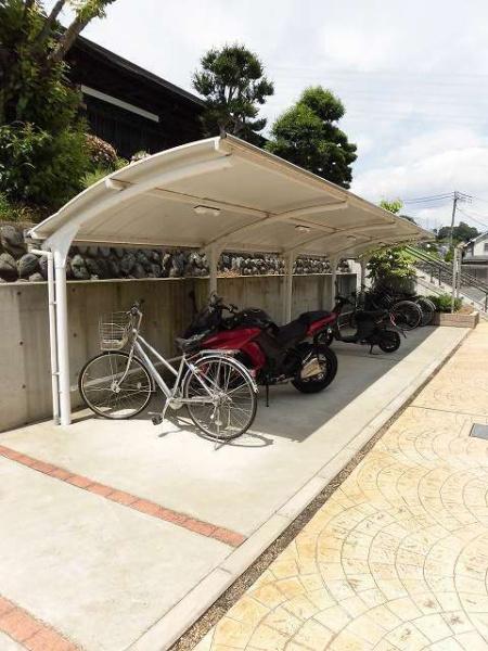 八王子市東中野のアパート