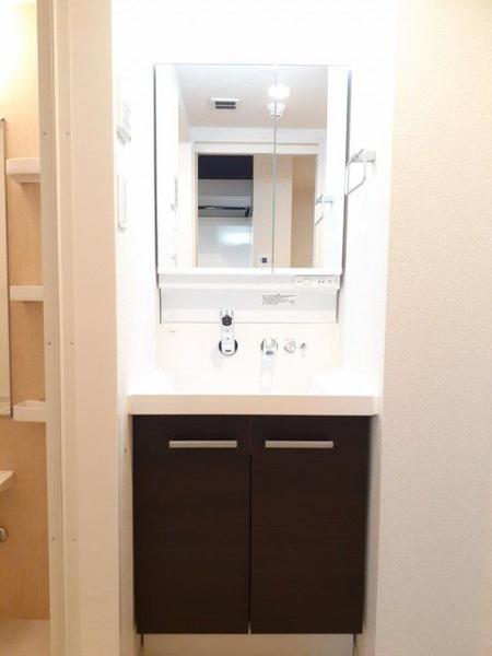 八王子市堀之内３丁目のマンション