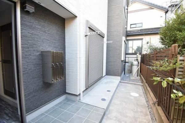 八王子市散田町４丁目のアパート