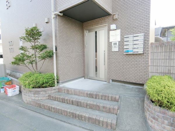 八王子市千人町３丁目のアパート
