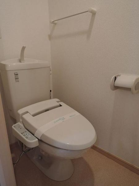 日野市神明３丁目のアパート