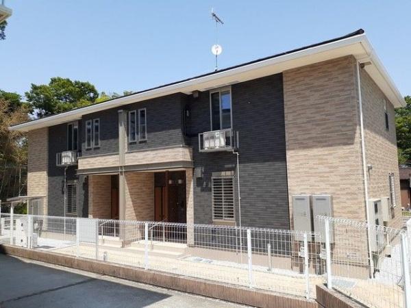 八王子市元八王子町３丁目のアパート