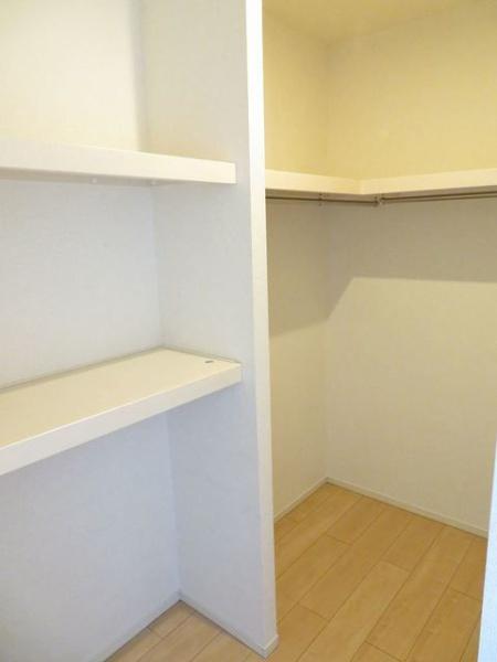 日野市大字新井のアパート