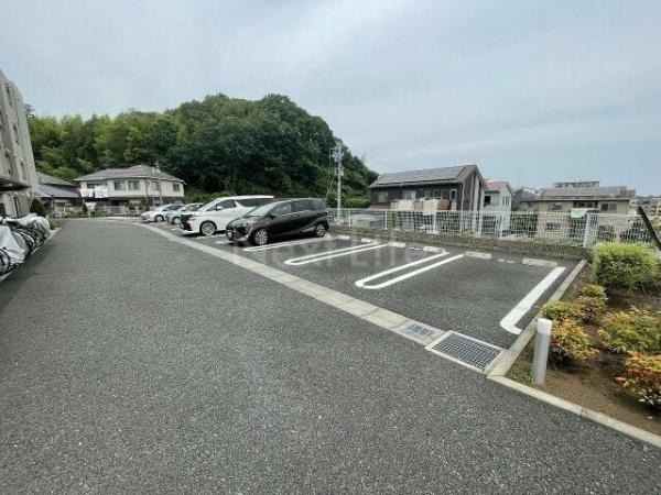 八王子市七国２丁目のマンション