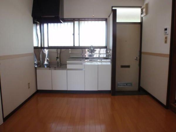 八王子市東浅川町のアパート