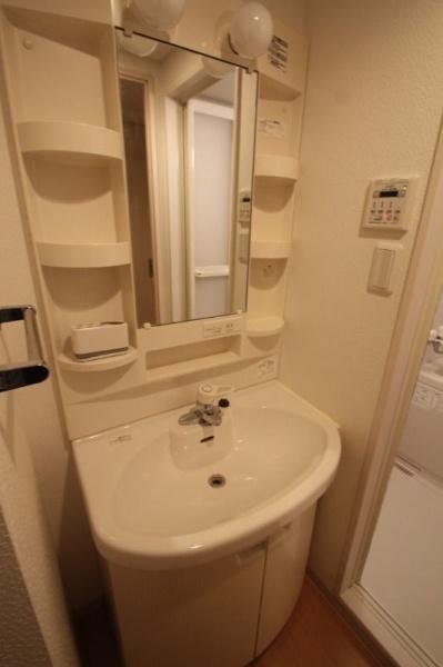 八王子市大塚のマンション