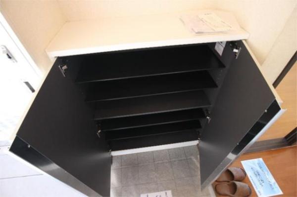 八王子市元八王子町２丁目のアパート