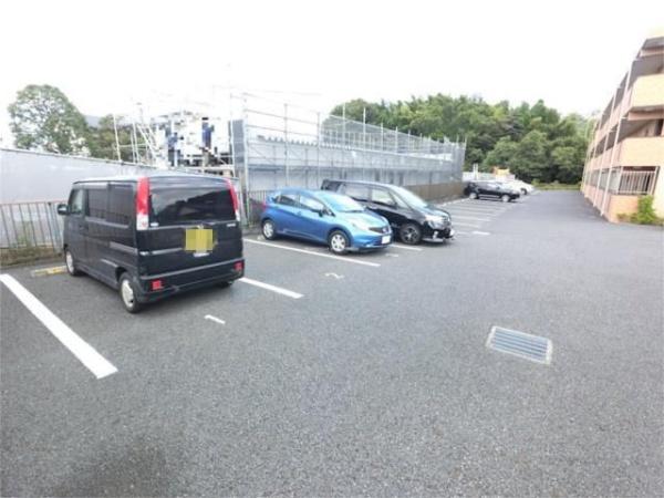 八王子市片倉町のマンション