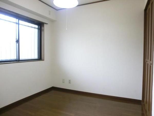 八王子市元八王子町１丁目のマンション