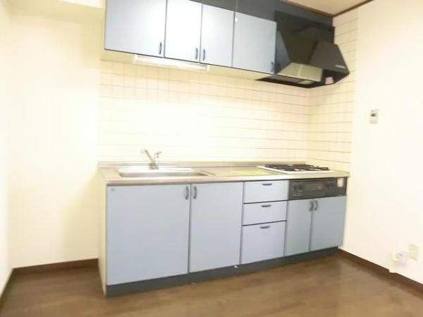 八王子市元八王子町１丁目のマンション